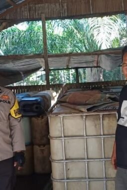 Diduga Menimbun BBM Bersubsidi Polsek Bilah Hilir Cek Gudang di Desa Sei Kasih