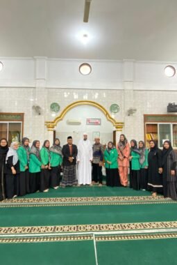 Fatayat NU Sumut Laksanakan Maulid Nabi Di Masjid Nur Rukiyah